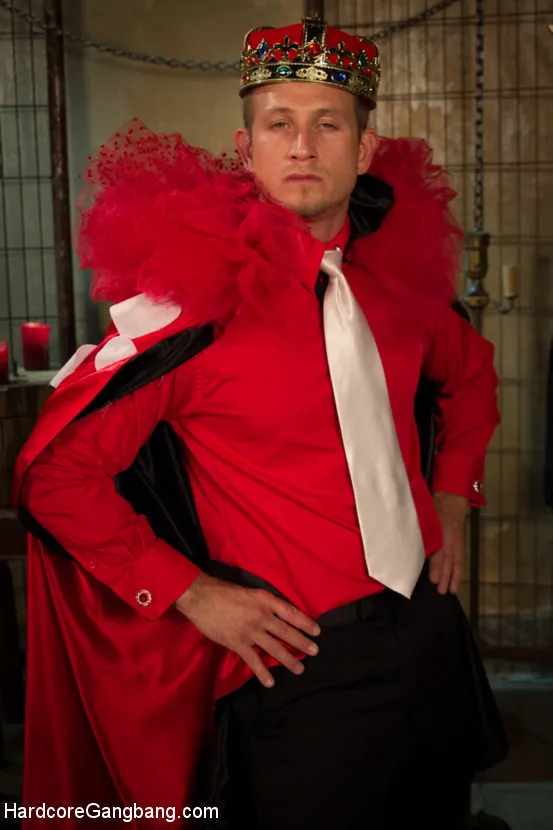 Kink 'アラベールのコックの不思議の国' 主演 Arabelle Raphael (写真 18)