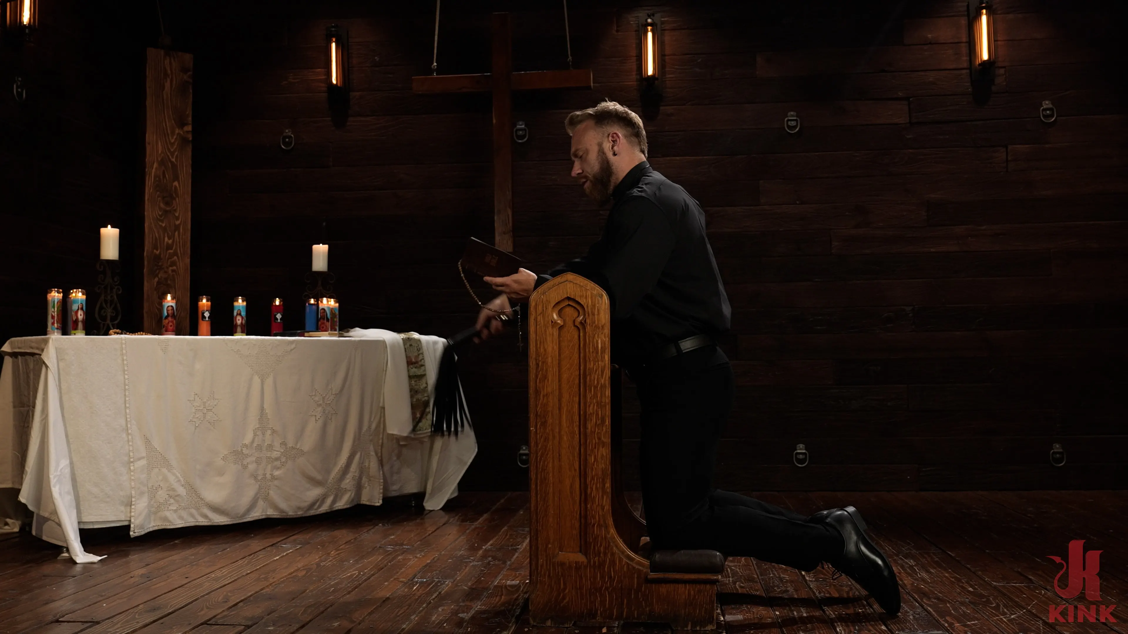 Kink 'Gracias hermana. Gracias a Dios.' protagonizando Arabelle Raphael (foto 1)