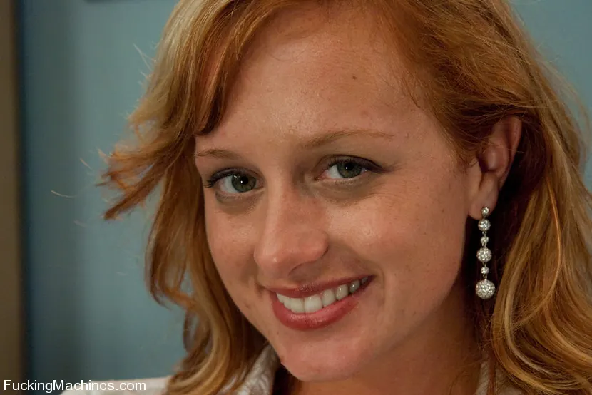 Kink 'AMATEUR GIRL FRIDAYS - Ariel' starring Ariel (Photo 2)