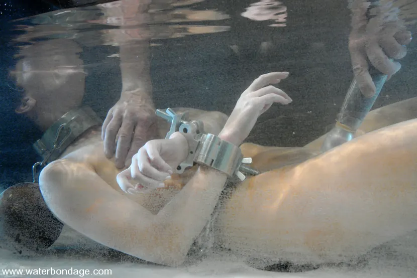 Kink 'Ariel X' starring Ariel X (Photo 6)