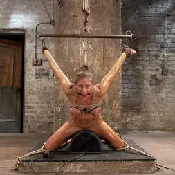 Ariel X en 'Kink' Live Show - Complete Edited Version (Miniatura 10)