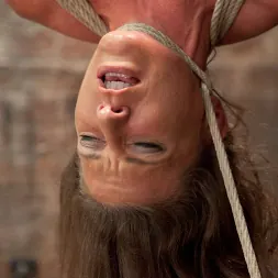 Ariel X en 'Kink' Live Show - Complete Edited Version (Miniatura 18)