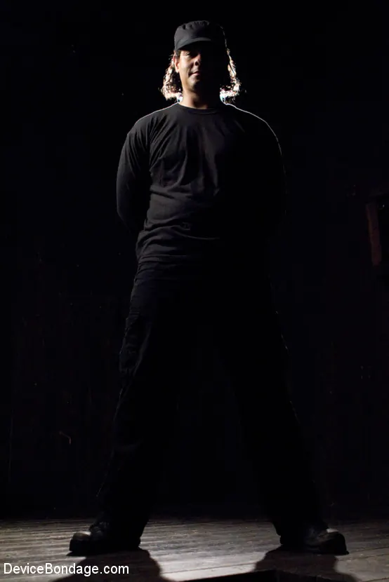 Kink 'Beauty and the Beast' starring Ariel X (Photo 1)