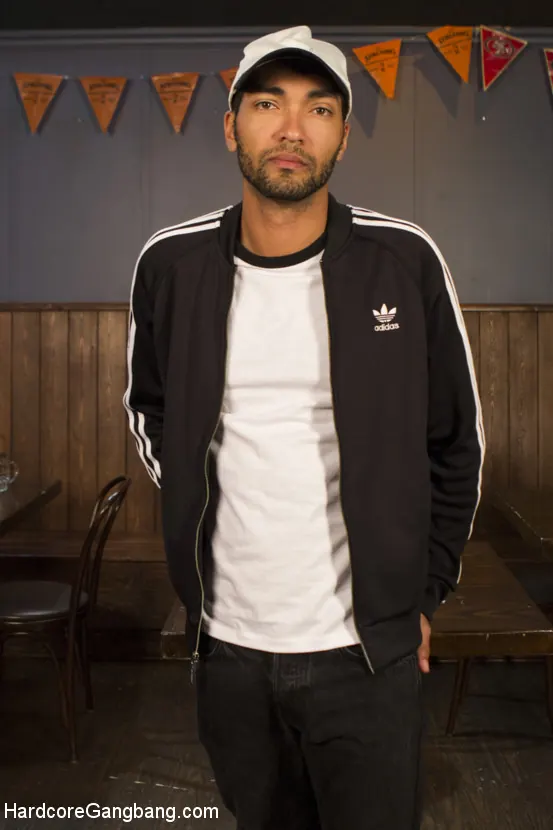 Kink '¡Animadora valiente se deja rellenar todos los agujeros!' protagonizando Arielle Aquinas (foto 19)