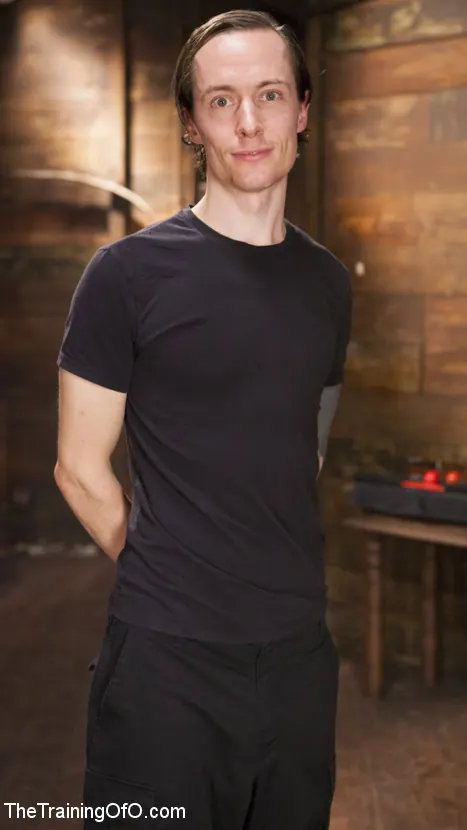 Kink 'Ashley Adamsの奴隷欲望：Training Ashley Day One' 主演 Ashley Adams (写真 19)