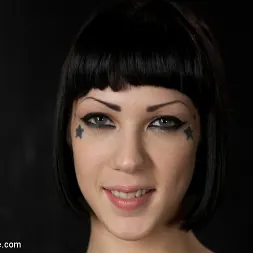 Asphyxia Noir en 'Kink' La oscura y sensual película noir de Asphyxia pone a prueba los límites de su dolor (Miniatura 14)