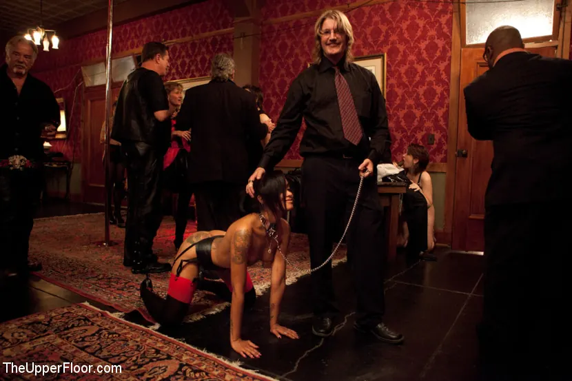 Kink 'Fiesta previa a Folsom: segunda parte' protagonizando Asphyxia Noir (foto 5)