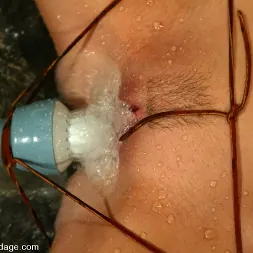 Audrey Leigh en Audrey Leigh (foto 5) Audrey Leigh en 'Kink' Audrey Leigh (Miniatura 5)