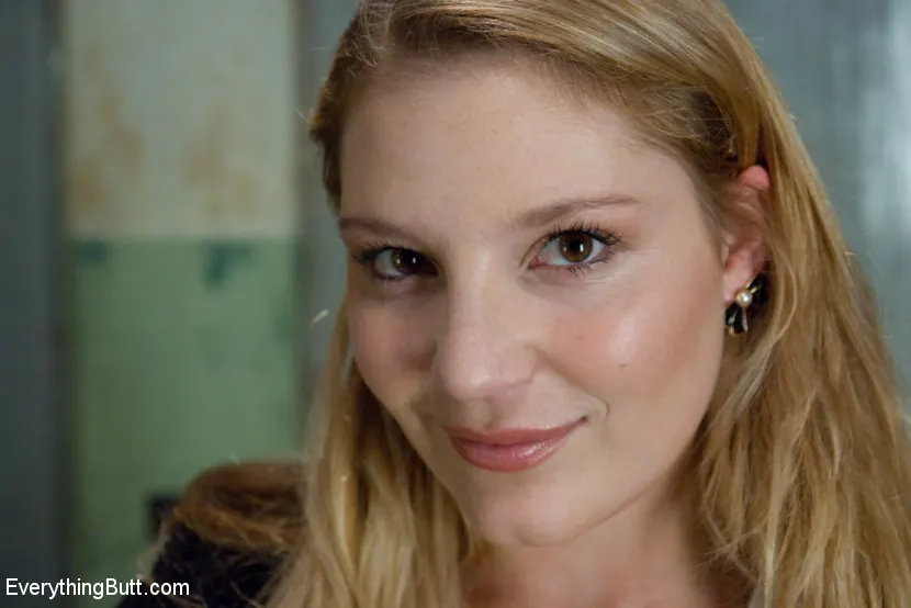 Kink 'Deep Inside Aurora Snow' starring Aurora Snow (Photo 1)