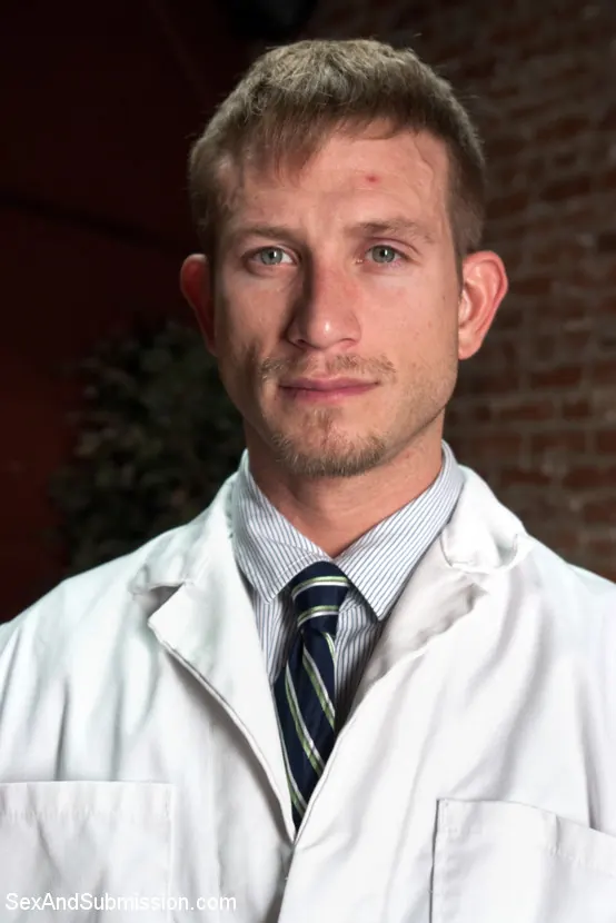 Kink '狂った科学者と彼の浮気妻' 主演 Ava Devine (写真 11)