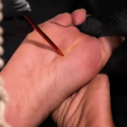 Avery Jane en 'Kink' Avery Jane: Indefensa atada (Miniatura 11)