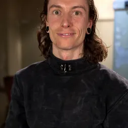 Bailey Blue en Entrenando a una chica guarra para que folle mejor, último día (foto 17) Bailey Blue en 'Kink' Entrenando a una chica guarra para que folle mejor, último día (Miniatura 17)