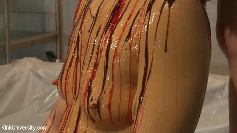 Kink 'Sploshing：遊びと痛みのための食べ物とセクシーな感覚' 主演 Barbary Rose (写真 10)