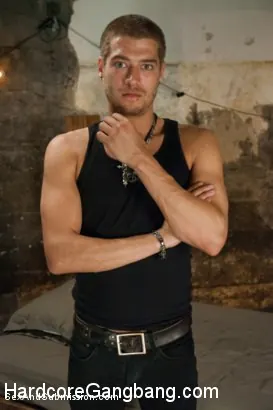 Kink 'Oficial de libertad condicional cachonda y caliente puesta en su lugar por un chico malo en libertad condicional' protagonizando Mahina Zaltana (foto 15)