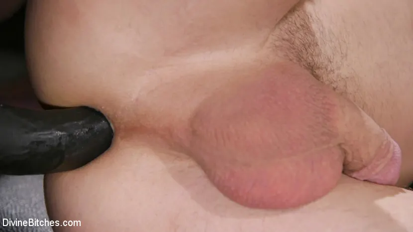 Kink 'Uses and Abuses Jessie Sparkles' starring Bella Rossi (Photo 11)