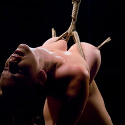 Bella Rossi に 'Kink' ベラのクソな胸！ (サムネイル 3)
