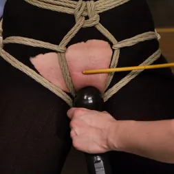 Bella Rossi in 'Kink' Bimbo With Big Tits Gets Wrecked! (Thumbnail 2)