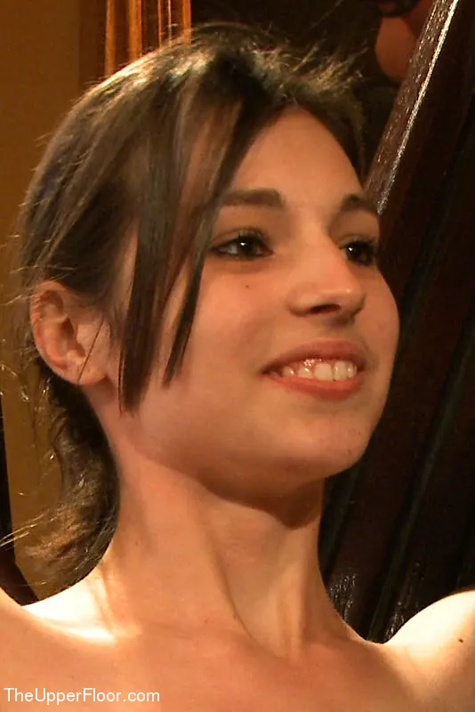 Kink 'Newbie Flogging Brunch' starring Bella Rossi (Photo 2)