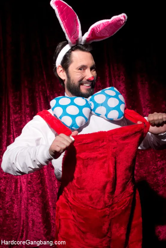 Kink 'Who Banged Jessica Rabbit.' starring Bella Rossi (Photo 5)