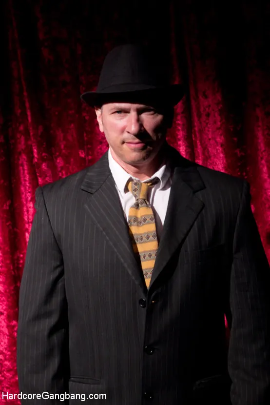 Kink 'Who Banged Jessica Rabbit.' starring Bella Rossi (Photo 6)