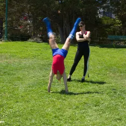 Bella Wilde に レズビアンチャンピオン! (写真 3) Bella Wilde に 'Kink' レズビアンチャンピオン! (サムネイル 3)