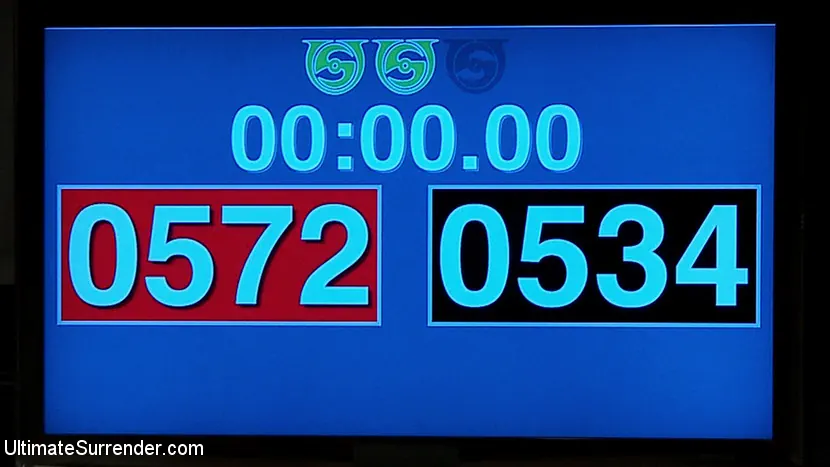 Kink 'それを愚痴から取り除く！猫はマットの上で戦う。' 主演 Bella Wilde (写真 7)