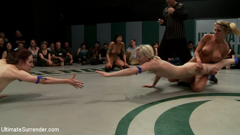 Kink '3月のライブ・タグ・チーム・マッチのRD 2：完全にスクリプト化されていないカレッジスタイルの性的なレズビアン・レッスン！' 主演 Beretta James (写真 5)