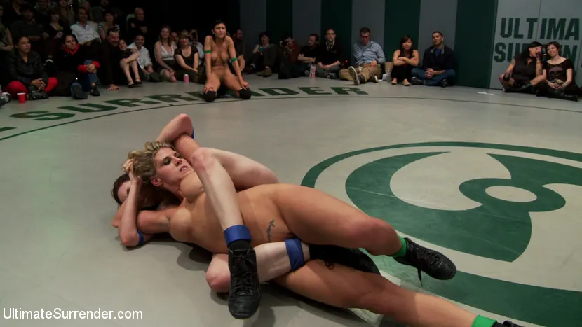 Kink 'RD 34 of March's Live Tag Team Match: Totally non-scripted collegian style sexual lesbian wresting!' starring Beretta James (Photo 3)