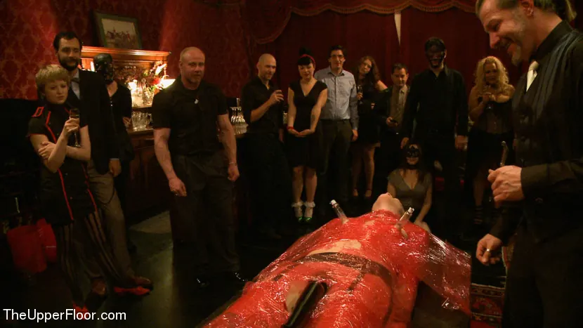 Beretta James in 'Winter Solstice Party' from 'Kink' (Photo 27) Kink 'Winter Solstice Party' starring Beretta James (Photo 27)