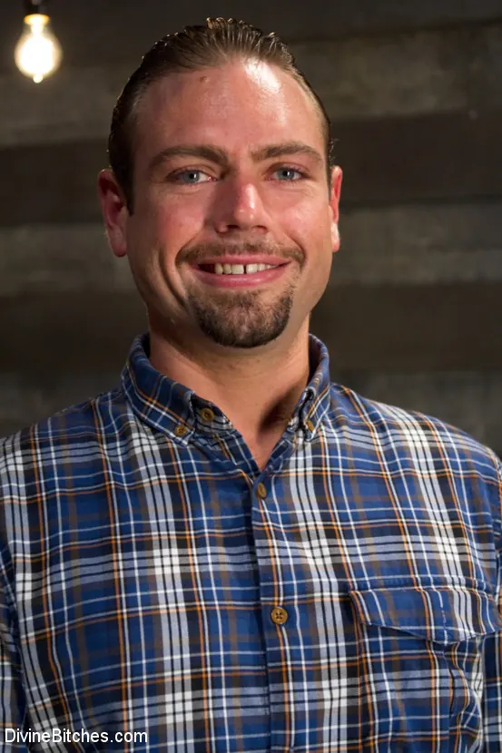 Kink 'Adorando a Beretta James' protagonizando Beretta James (foto 2)