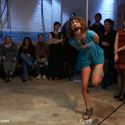 Bianca Stone in 'Kink' Amateur with Big Ass gets Disgraced (Thumbnail 9)