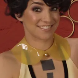 Bianca Stone に トランスレズビアンセックス (写真 18) Bianca Stone に 'Kink' トランスレズビアンセックス (サムネイル 18)