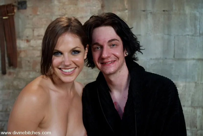 Bobbi Starr に 'サイコビッチ' from 'Kink' (写真 13) Kink 'サイコビッチ' 主演 Bobbi Starr (写真 13)