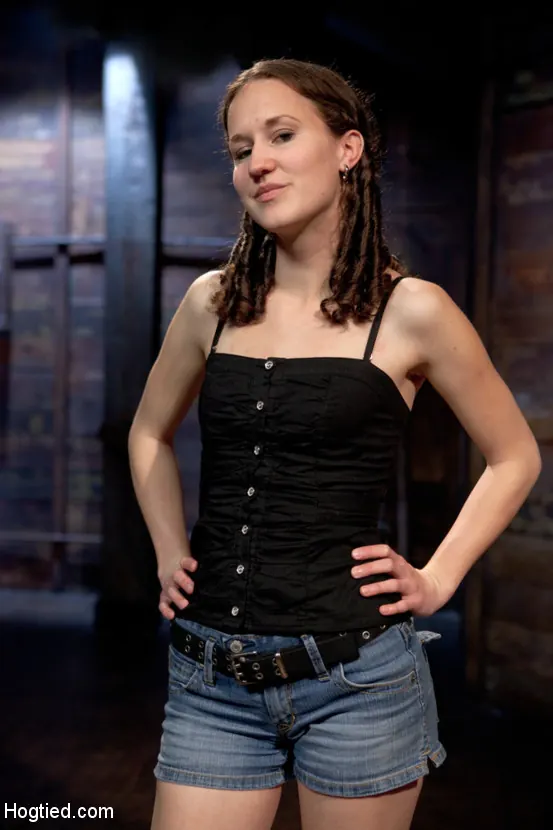 Bonnie Day に 'かわいい赤い頭はJPとの彼女のマゾヒズムの傾向をテストするThe Pope' from 'Kink' (写真 2) Kink 'かわいい赤い頭はJPとの彼女のマゾヒズムの傾向をテストするThe Pope' 主演 Bonnie Day (写真 2)