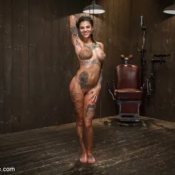 Bonnie Rotten en 'Kink' Bonnie Rotten - ¡¡¡Orgasmos eyaculadores incontrolables!!! (Miniatura 7)