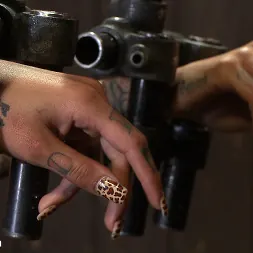 Bonnie Rotten に 'Kink' - Tamed Whore By JP (サムネイル 1)