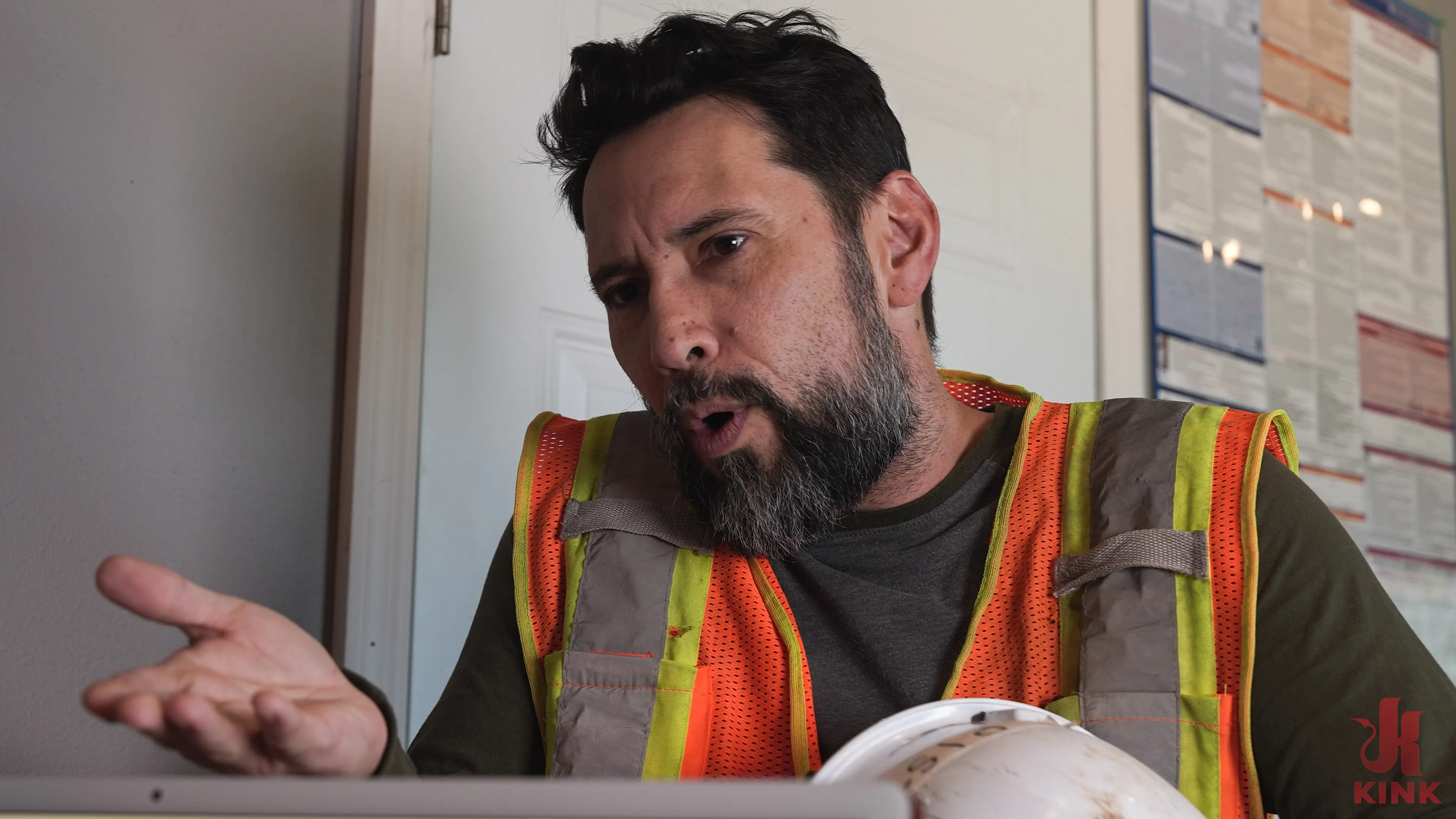 Kink '労働者災害補償' 主演 Brenna McKenna (写真 2)