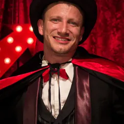 Britney Amber in 'Kink' gets jam packed by horny filthy circus performers! (Thumbnail 5)