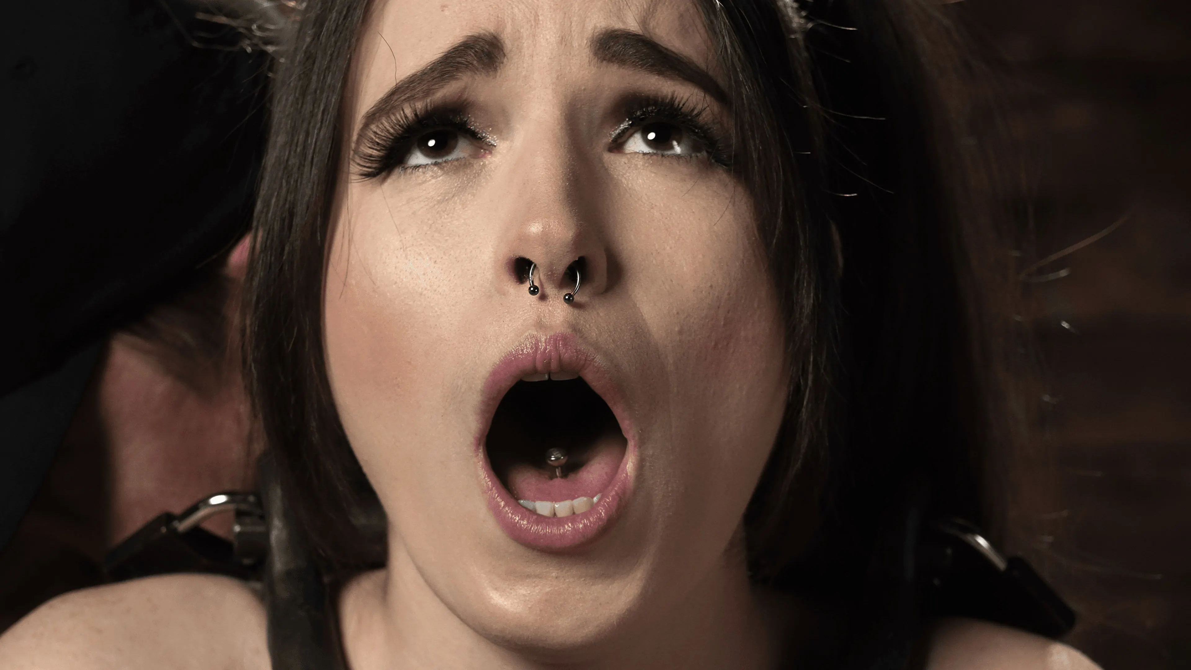 Kink 'Brooke Johnson: Tormento y placer extremos' protagonizando Brooke Johnson (foto 8)