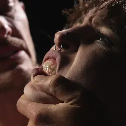 Brooke Johnson en 'Kink' Ataque de piratas informáticos (Miniatura 7)