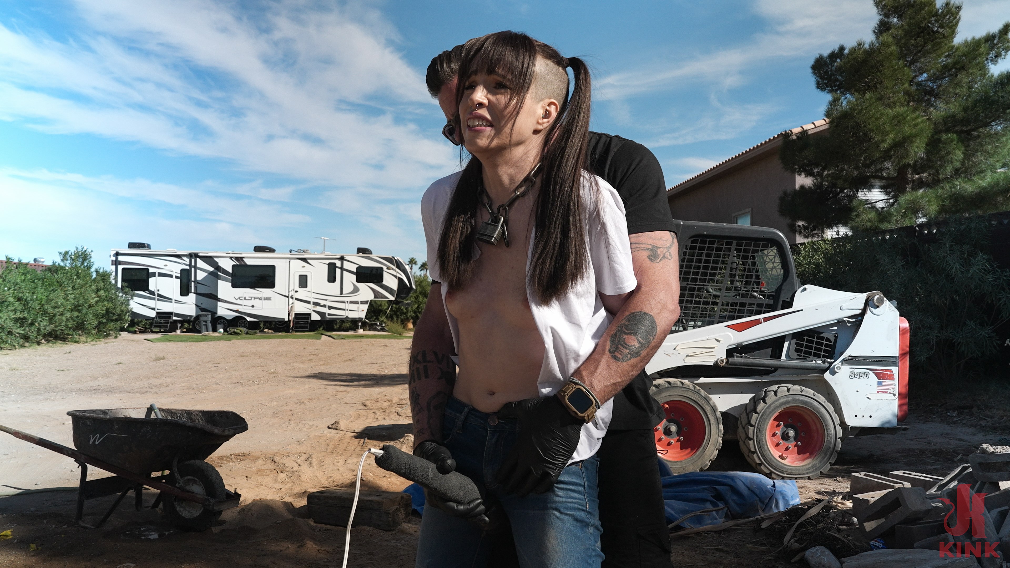 Kink '提出校:ブルック・ジョンソン - 3日目' 主演 Brooke Johnson (写真 10)