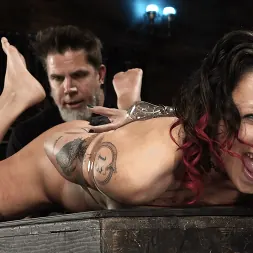 Brooklyn Gray に ブルックリングレイ:並外れた痛みの女 (写真 19) Brooklyn Gray に 'Kink' ブルックリングレイ:並外れた痛みの女 (サムネイル 19)