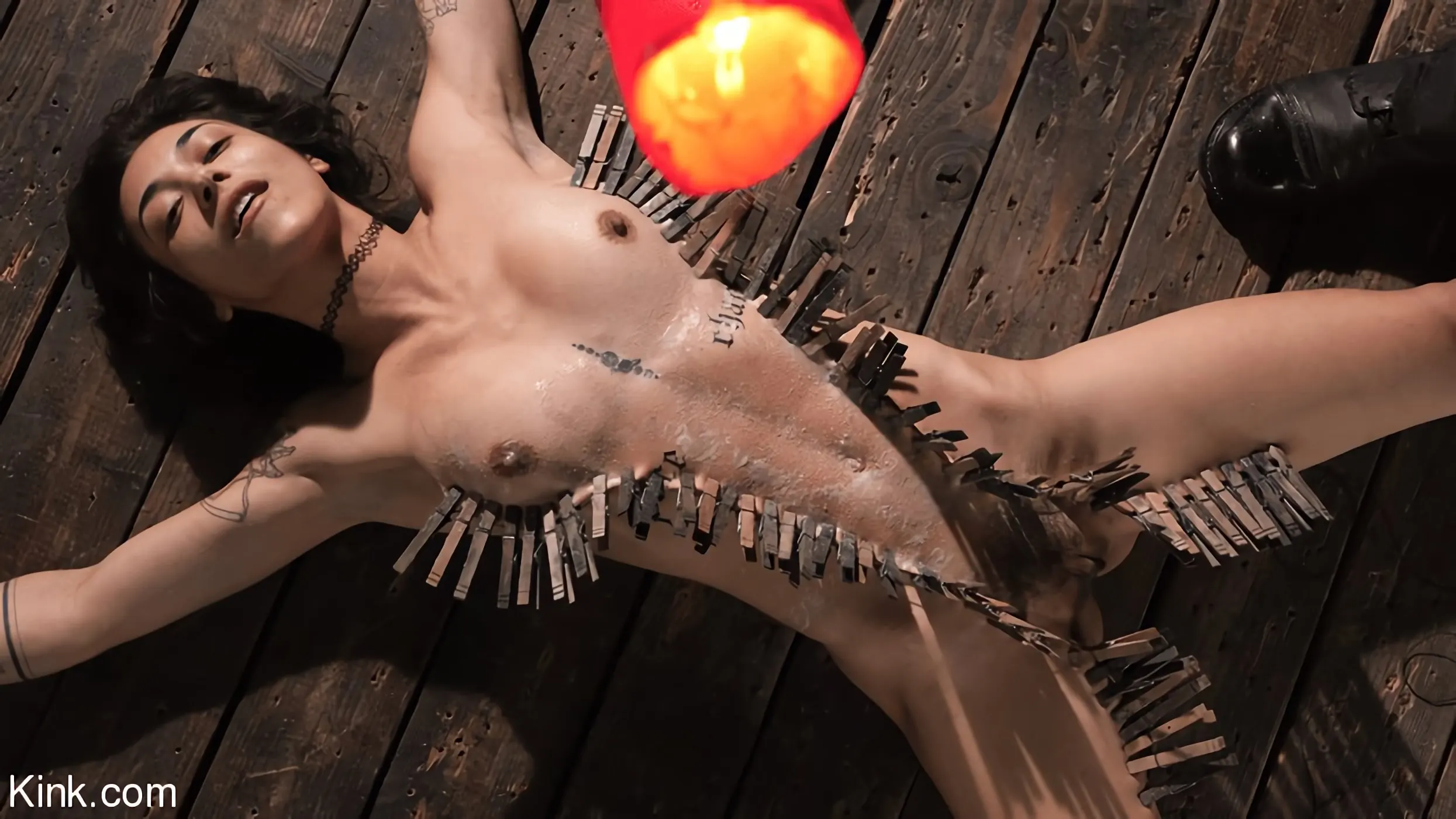 Brooklyn Gray en 'Escuela de sumisión, día cuatro: Brooklyn Gray' from 'Kink' (foto 17) Kink 'Escuela de sumisión, día cuatro: Brooklyn Gray' protagonizando Brooklyn Gray (foto 17)