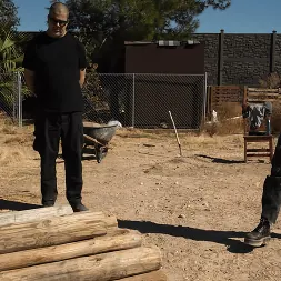 Brooklyn Gray en Escuela de sumisión, día tres: Brooklyn Gray (foto 1) Brooklyn Gray en 'Kink' Escuela de sumisión, día tres: Brooklyn Gray (Miniatura 1)