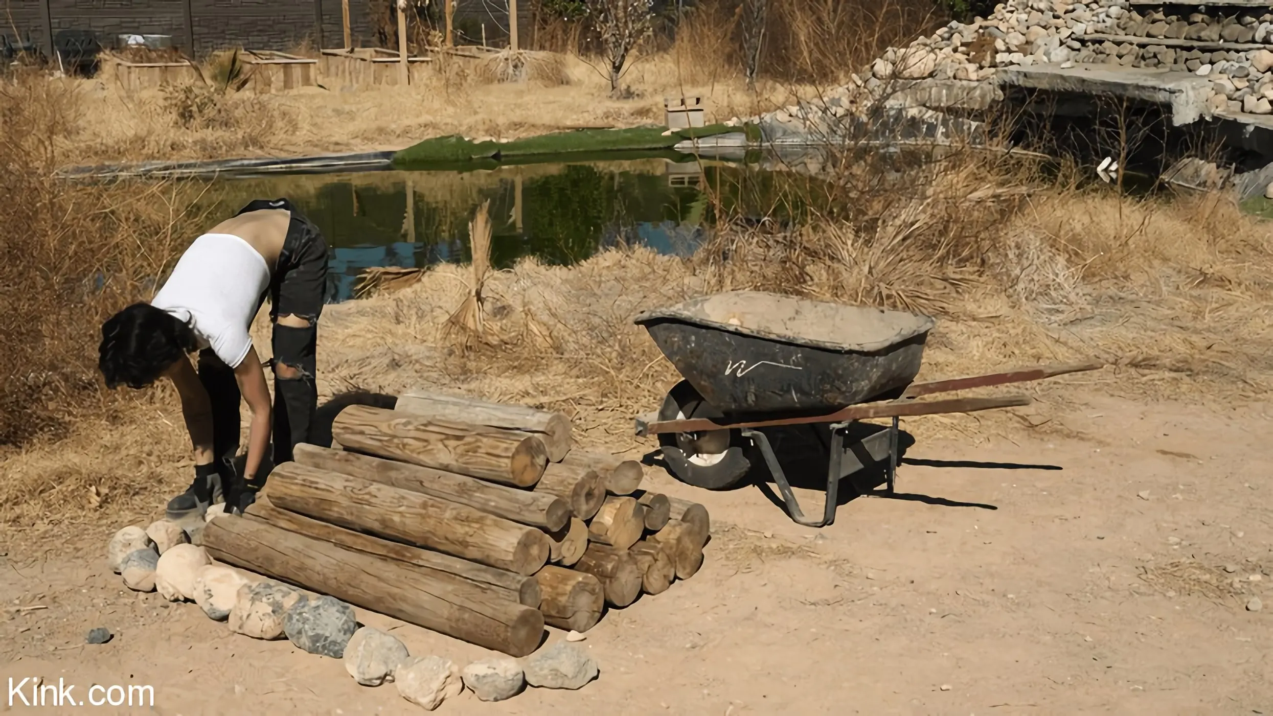 Brooklyn Gray に '提出学校、3日目:ブルックリングレー' from 'Kink' (写真 6) Kink '提出学校、3日目:ブルックリングレー' 主演 Brooklyn Gray (写真 6)