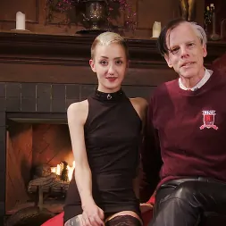 Cadence Cross に 'Kink' インパクトプレイ：スパンキングと実装 (サムネイル 17)