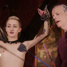 Cadence Cross に 'Kink' インパクトプレイ：スパンキングと実装 (サムネイル 18)