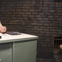 Carmen Valentina in Training Carmen Valentina (Photo 4) Carmen Valentina in 'Kink' Training Carmen Valentina (Thumbnail 4)