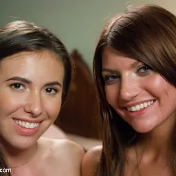 Casey Calvert en 'Kink' Putas anales del campus (Miniatura 20)