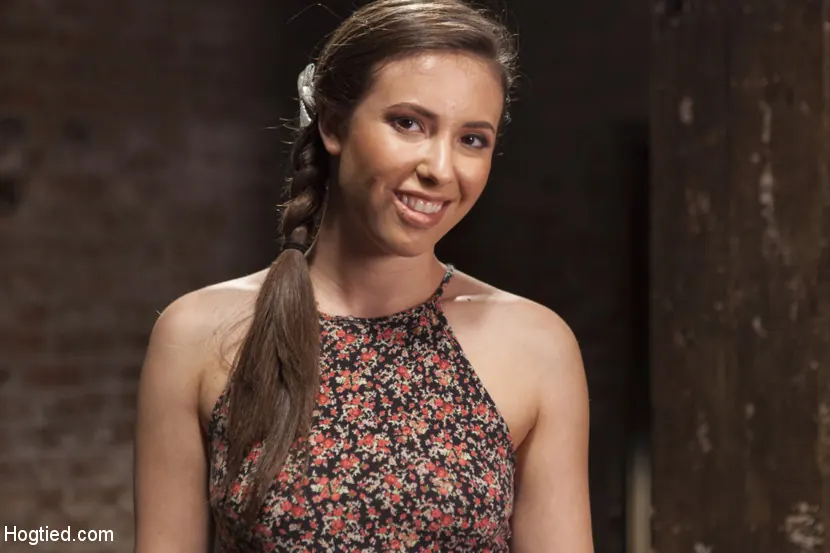 Kink 'Anal Hooked and Gagged' protagonizando Casey Calvert (foto 8)